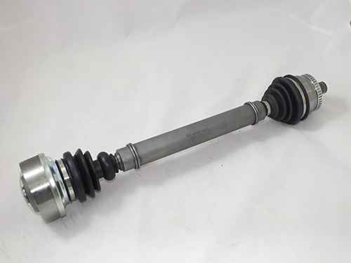 KOMPLE AKS SAĞ ABS Lİ A4 PASSAT 1.8T 96 01 45 DİŞ 633mm